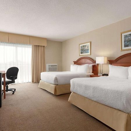 Days Inn By Wyndham לונדון מראה חיצוני תמונה