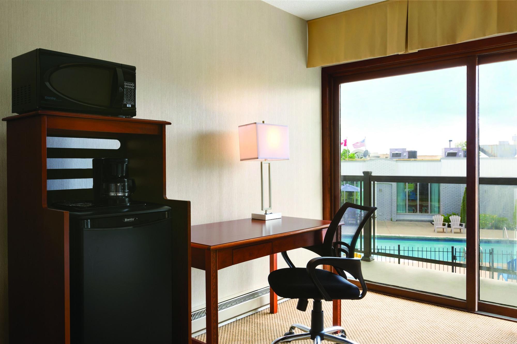 Days Inn By Wyndham לונדון מראה חיצוני תמונה