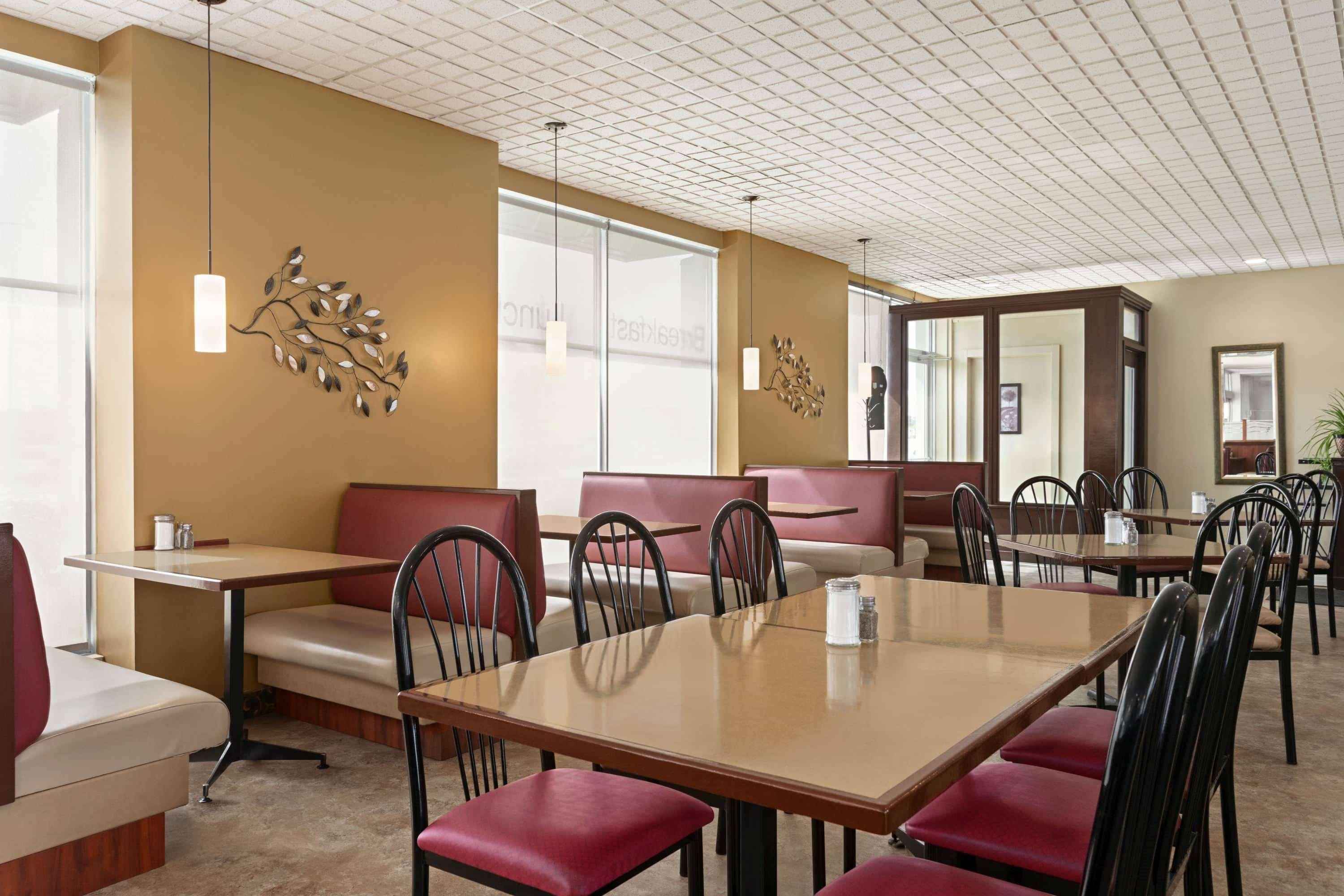 Days Inn By Wyndham לונדון מראה חיצוני תמונה