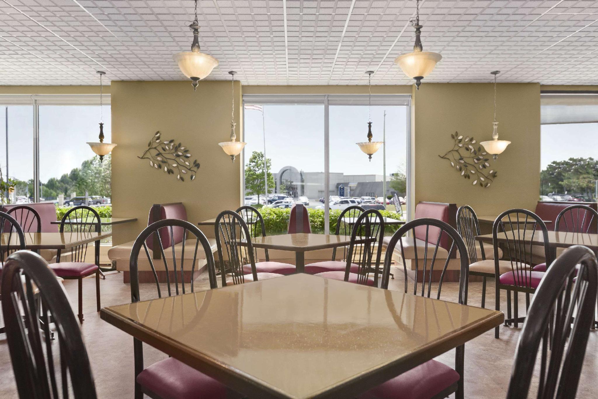 Days Inn By Wyndham לונדון מראה חיצוני תמונה