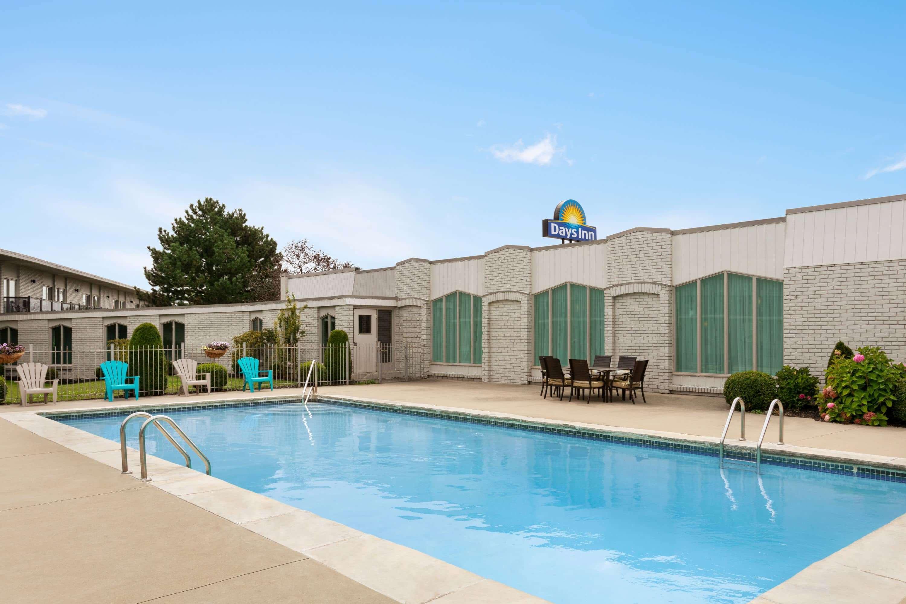 Days Inn By Wyndham לונדון מראה חיצוני תמונה
